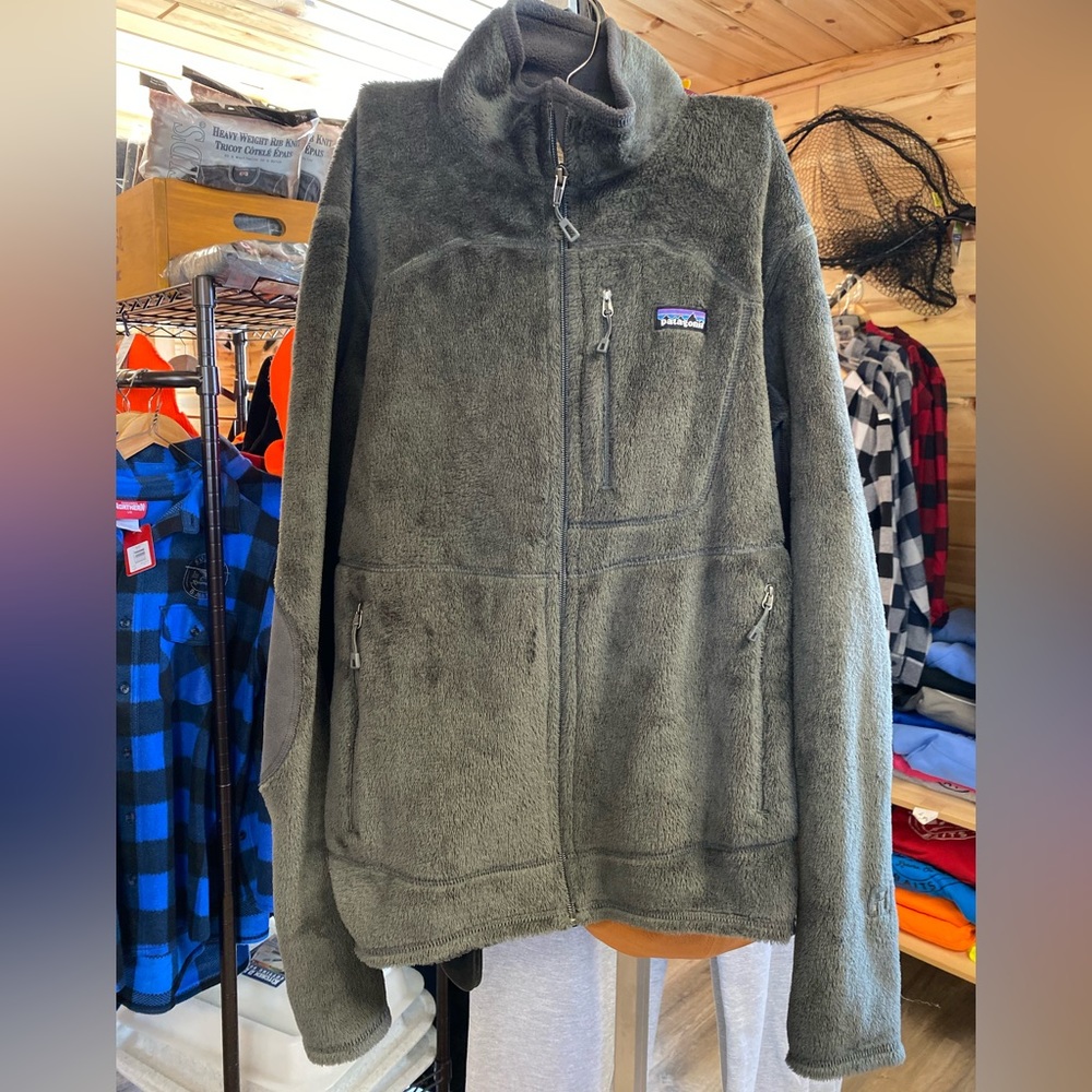 Patagonia mens R2 small high pile fleece jacket